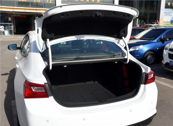 迈锐宝XL 2016款 1.5T 双离合锐享版 车厢座椅   后备厢