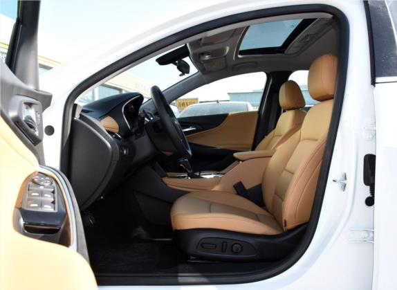 迈锐宝XL 2016款 1.5T 双离合锐驰版 车厢座椅   前排空间