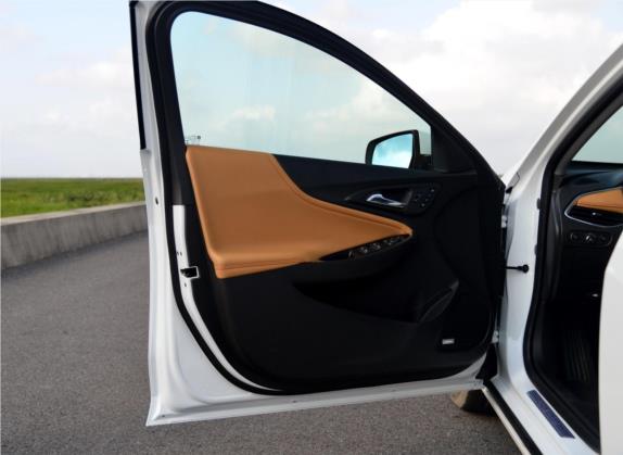 迈锐宝XL 2016款 1.8L 全混动锐尊版 车厢座椅   前门板