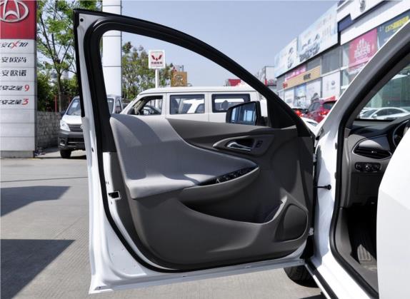 迈锐宝XL 2017款 1.5T 自动锐享版 车厢座椅   前门板