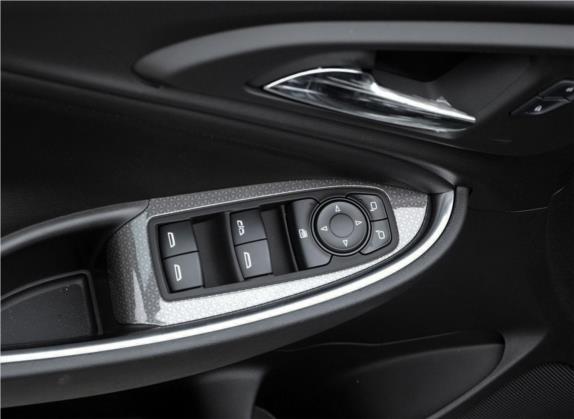 迈锐宝XL 2017款 2.5L 自动锐尚版 车厢座椅   门窗控制