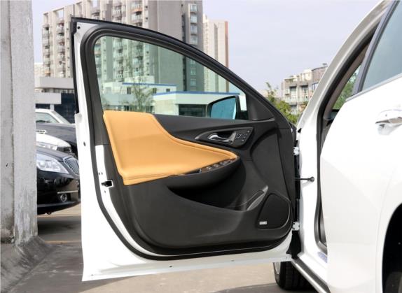迈锐宝XL 2017款 1.8L 全混动锐尊版 车厢座椅   前门板