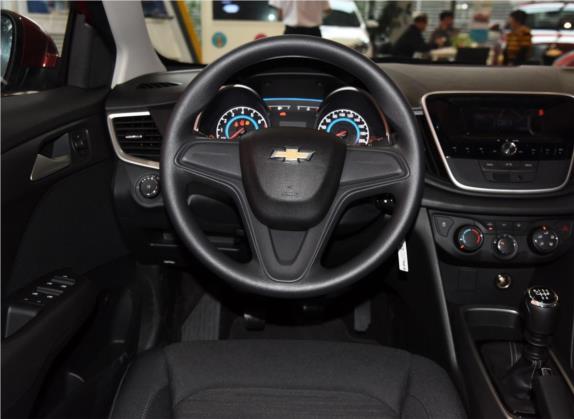 科沃兹 2016款 1.5L 手动欣享版 中控类   驾驶位