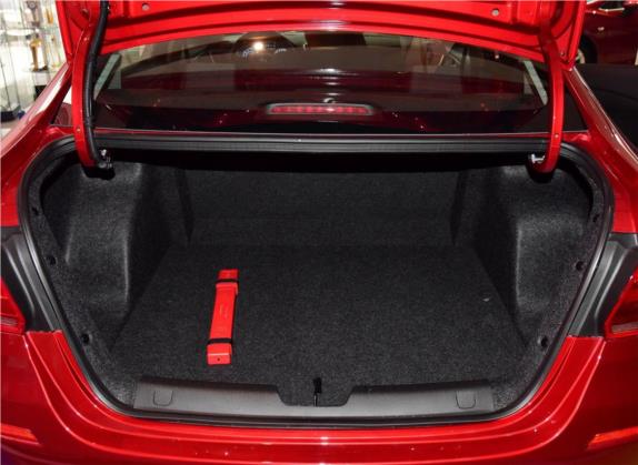 科沃兹 2016款 1.5L 手动欣享版 车厢座椅   后备厢