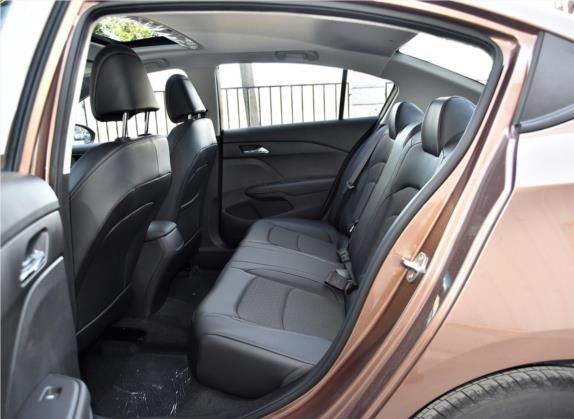 科沃兹 2018款 320 手动欣悦版 车厢座椅   后排空间