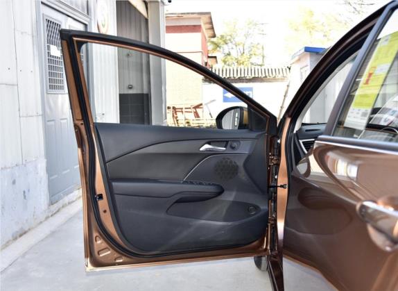 科沃兹 2018款 320 手动欣悦版 车厢座椅   前门板