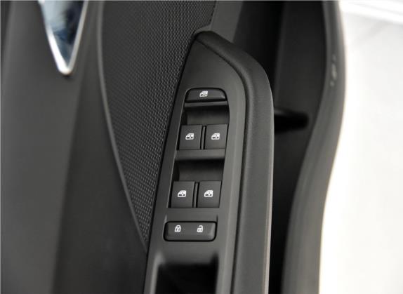 科沃兹 2019款 320 手动欣悦版 车厢座椅   门窗控制