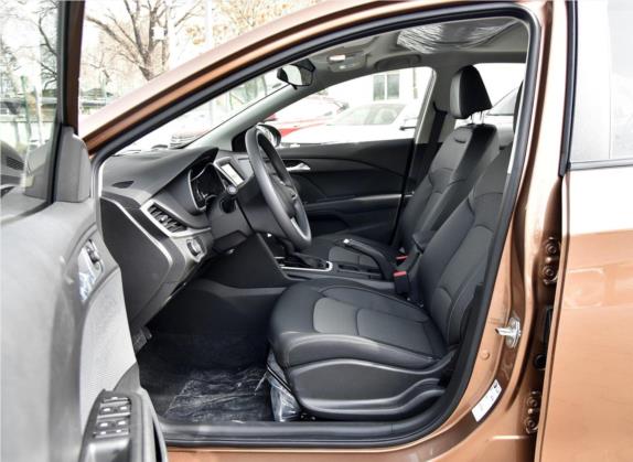 科沃兹 2019款 320 自动欣悦版 车厢座椅   前排空间