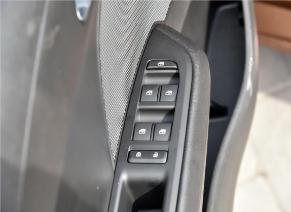 科沃兹 2019款 320 自动欣悦版 车厢座椅   门窗控制