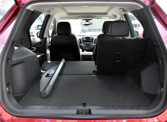 探界者 2017款 535T 自动驭界版 车厢座椅   后备厢
