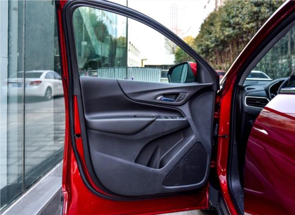 探界者 2017款 535T 自动驭界版 车厢座椅   前门板