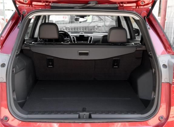探界者 2018款 535T 自动四驱拓界版 车厢座椅   后备厢