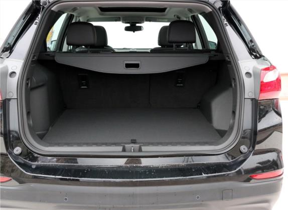 探界者 2018款 RS 535T 自动四驱拓界版 车厢座椅   后备厢