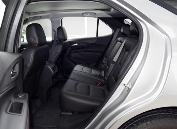 探界者 2018款 Redline 550T 自动四驱捍界版RS 车厢座椅   后排空间