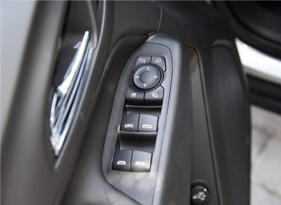 探界者 2018款 Redline 550T 自动四驱拓界版RS 车厢座椅   门窗控制