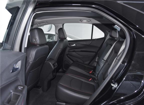 探界者 2019款 Redline 550T 自动四驱拓界版RS 国V 车厢座椅   后排空间