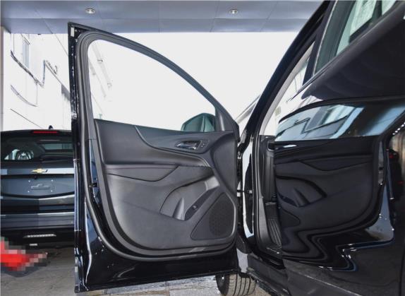 探界者 2019款 Redline 550T 自动四驱拓界版RS 国V 车厢座椅   前门板