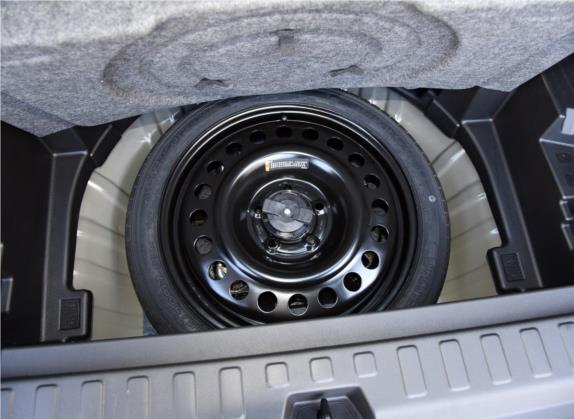 探界者 2019款 550T 自动四驱捍界版 其他细节类   备胎
