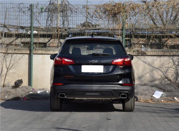 探界者 2019款 550T 自动四驱捍界版 外观   正后