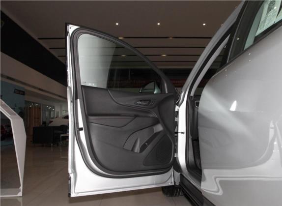 探界者 2019款 Redline 550T 自动四驱拓界版RS 国VI 车厢座椅   前门板