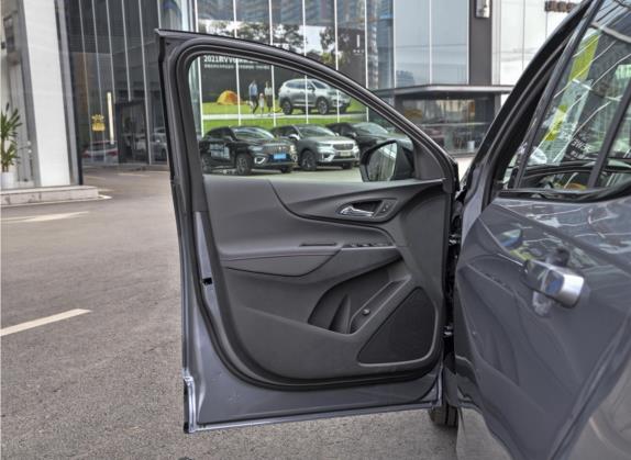 探界者 2021款 550T RS 四驱智能拓界版 车厢座椅   前门板
