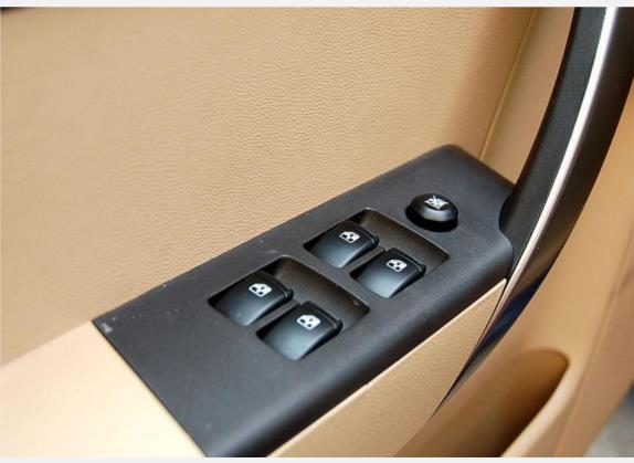 乐风 2008款 1.6 SX AT Navi 车厢座椅   门窗控制