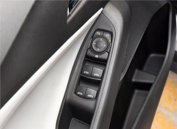 沃兰多 2019款 530T 自动劲享版（5座款） 国V 车厢座椅   门窗控制