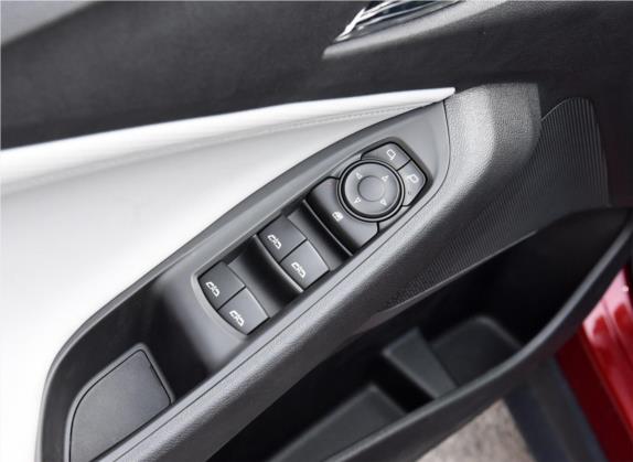 沃兰多 2019款 530T 自动劲享版（5座款） 国VI 车厢座椅   门窗控制