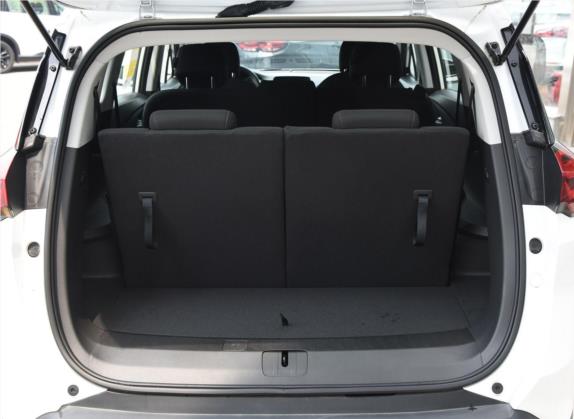 沃兰多 2020款 轻混 530T 自动劲享版（5+2款） 车厢座椅   后备厢