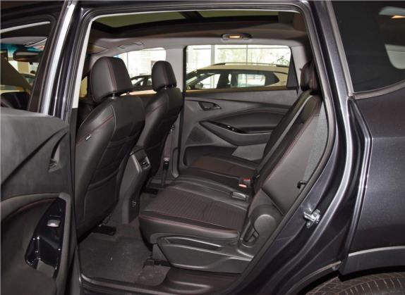 沃兰多 2020款 轻混 Redline 530T 自动耀享版（5+2款） 车厢座椅   后排空间