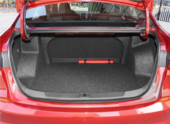 科鲁泽 2019款 RS 330T 自动痛快版 国VI 车厢座椅   后备厢