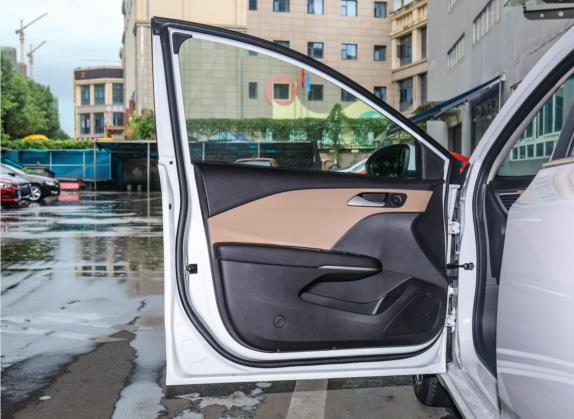 科鲁泽 2020款 320 自动悦享版 车厢座椅   前门板