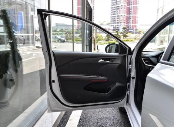 科鲁泽 2020款 轻混 RS 330T 自动痛快版 车厢座椅   前门板