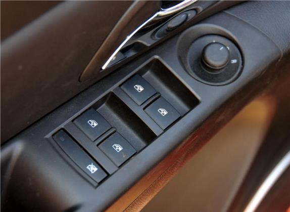 科鲁兹 2011款 1.8L SX AT 车厢座椅   门窗控制