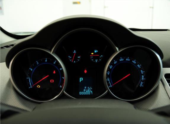 科鲁兹 2012款 1.8L SE AT 中控类   仪表盘
