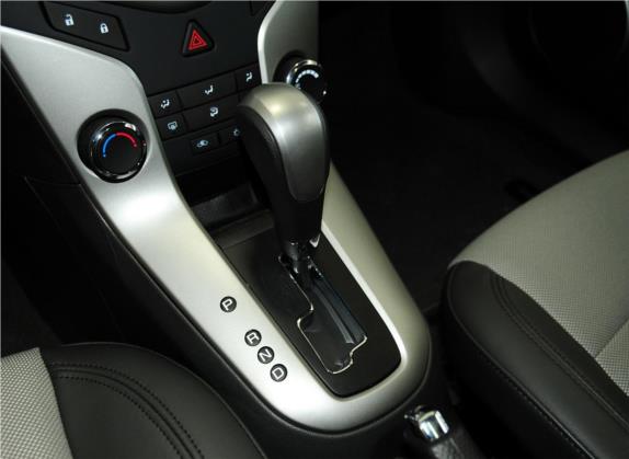科鲁兹 2012款 1.8L SE AT 中控类   挡把
