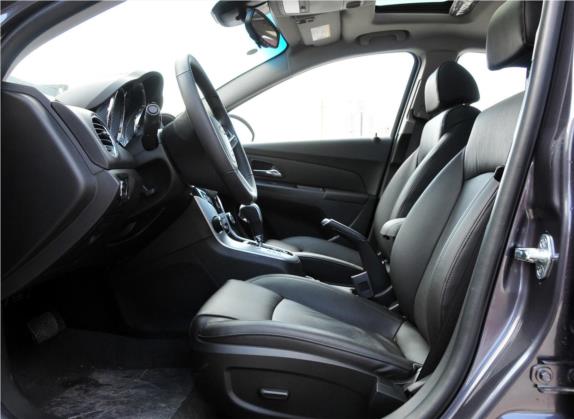 科鲁兹 2012款 1.8L SX AT 车厢座椅   前排空间
