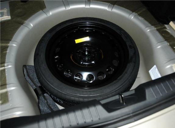 科鲁兹 2013款 1.6L SE MT 其他细节类   备胎