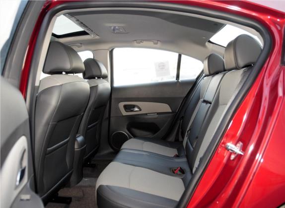 科鲁兹 2013款 1.6L SE AT 车厢座椅   后排空间