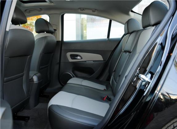 科鲁兹 2013款 1.8L SE WTCC版 AT 车厢座椅   后排空间
