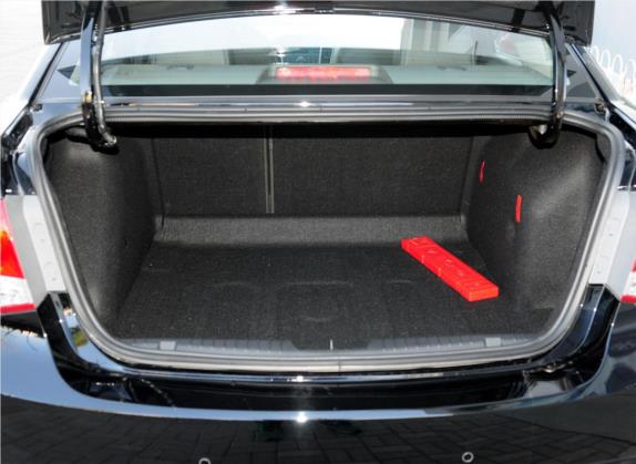 科鲁兹 2013款 1.8L SE WTCC版 AT 车厢座椅   后备厢