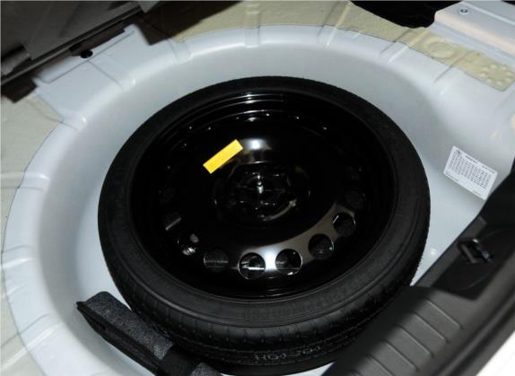 科鲁兹 2013款 1.6L SL天窗版 MT 其他细节类   备胎