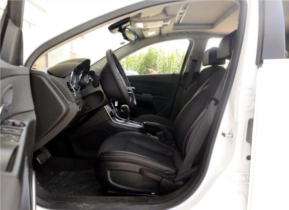科鲁兹 2013款 掀背 1.6T 自动旗舰型 车厢座椅   前排空间