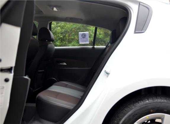 科鲁兹 2013款 掀背 1.6L 自动豪华型 车厢座椅   后排空间