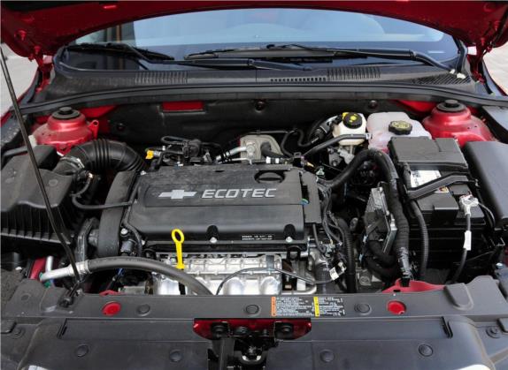 科鲁兹 2013款 掀背 1.6L 手动豪华型 其他细节类   发动机舱