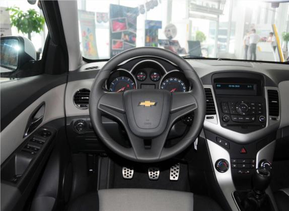 科鲁兹 2014款 1.6L SL百万纪念版 MT 中控类   驾驶位