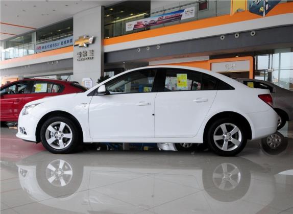 科鲁兹 2014款 1.6L SL百万纪念版 MT 外观   正侧