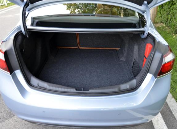 科鲁兹 2015款 1.4T DCG旗舰版 车厢座椅   后备厢
