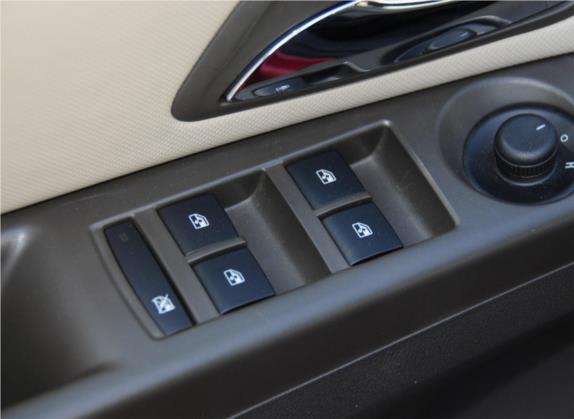 科鲁兹 2015款 1.5L 经典 SE AT 车厢座椅   门窗控制