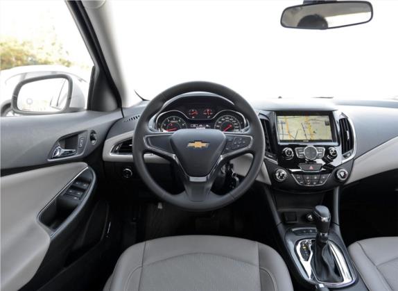 科鲁兹 2015款 1.5L 自动豪华版 中控类   驾驶位